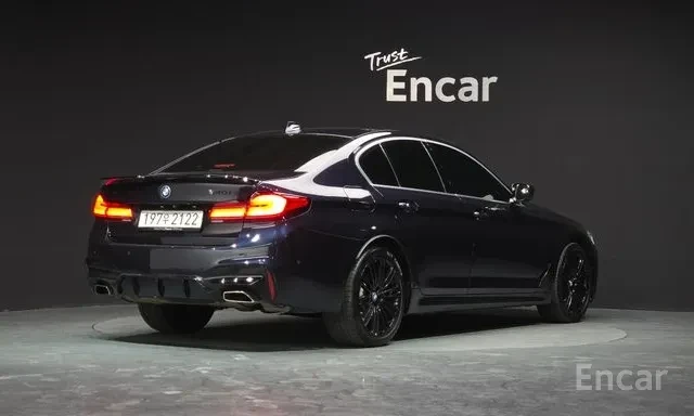 BMW 540 XDRIVE / MSPORT / SWAROVSKI / 360 / ОБДУХ / ЛИЗИНГ, снимка 2 - Автомобили и джипове - 55495217