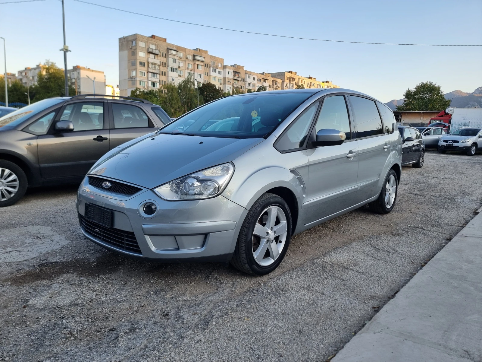 Ford S-Max 2.0TDI - изображение 3