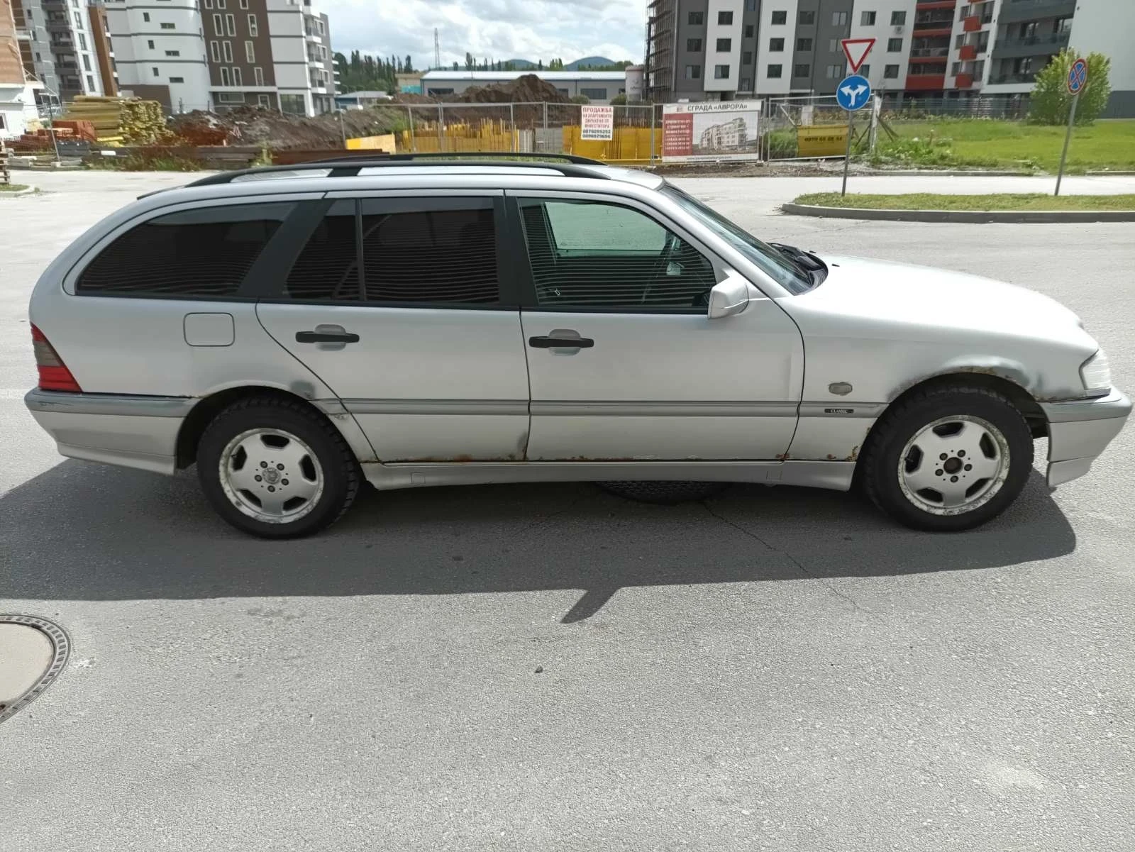Mercedes-Benz C 200 2.0i газ автомат - изображение 4