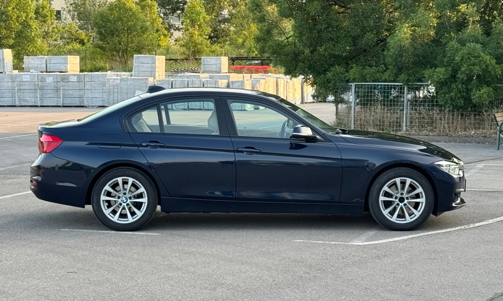 BMW 320 D xDrive Facelift - изображение 3