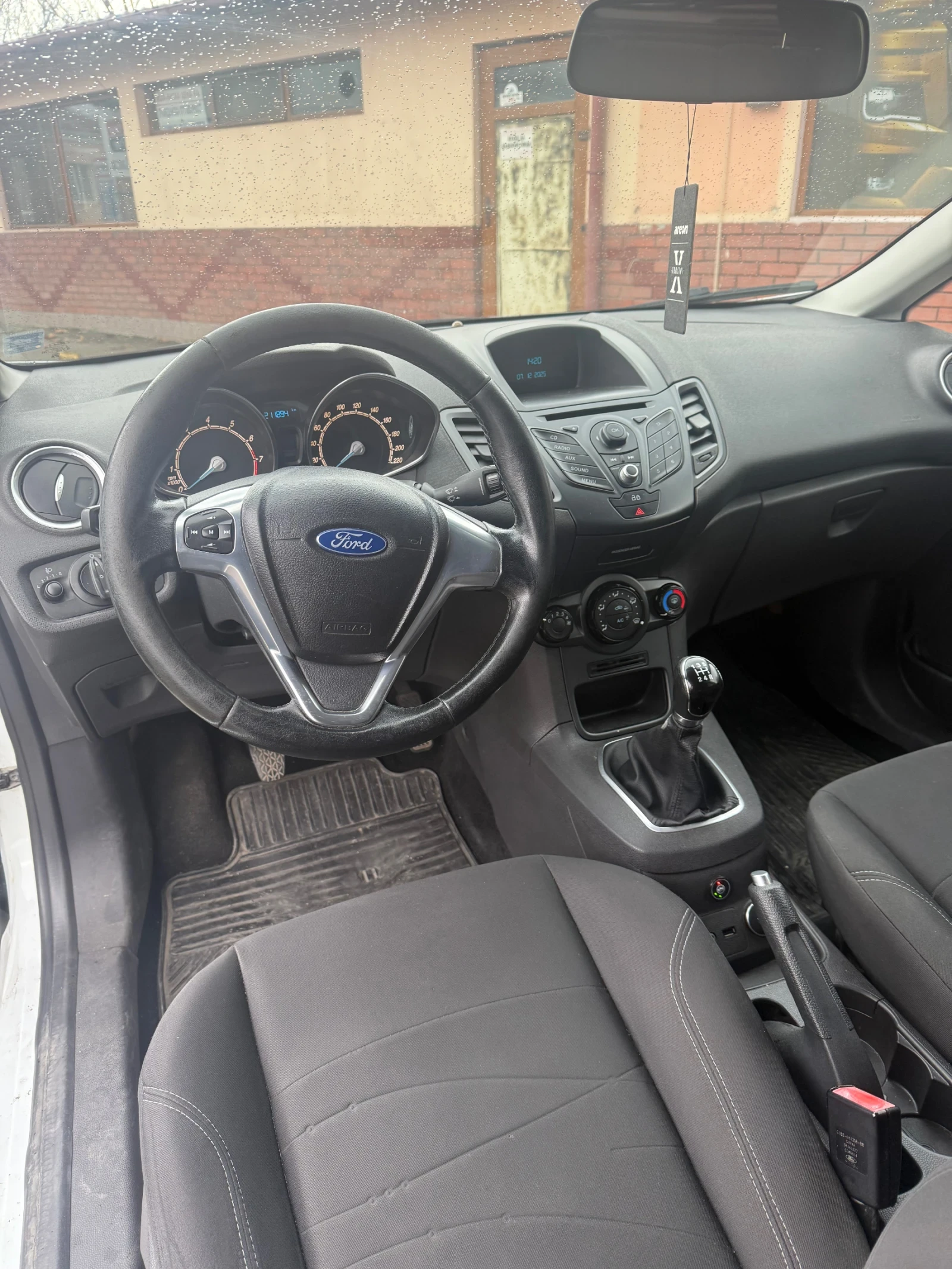 Ford Fiesta 1.25i  | Mobile.bg   10