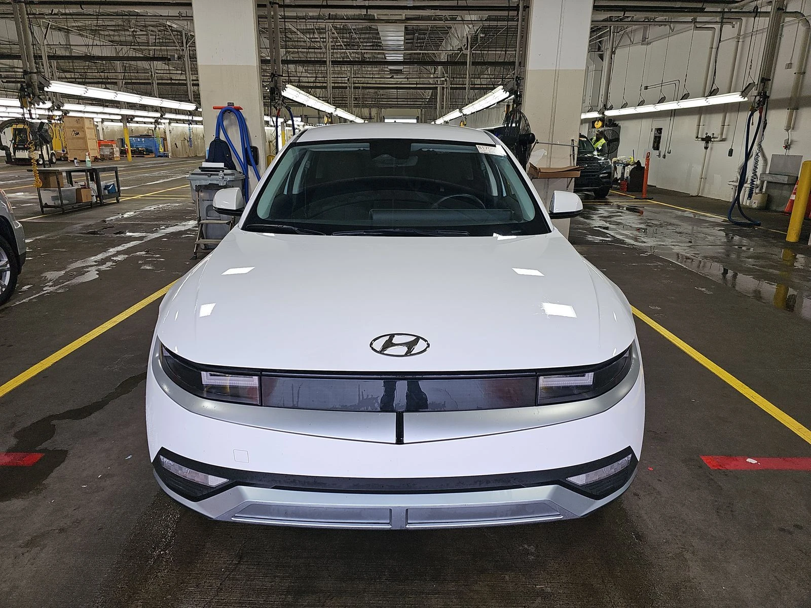 Hyundai Ioniq 5  - изображение 2