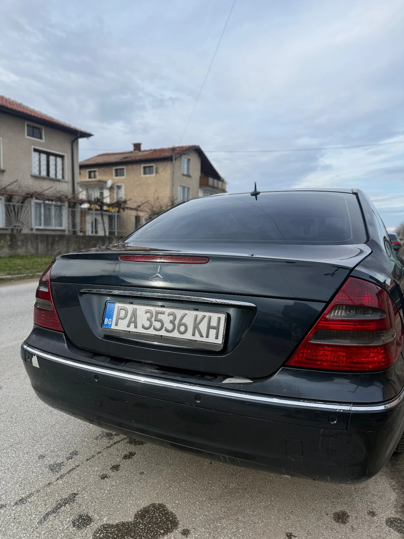 Mercedes-Benz E 220  - изображение 3
