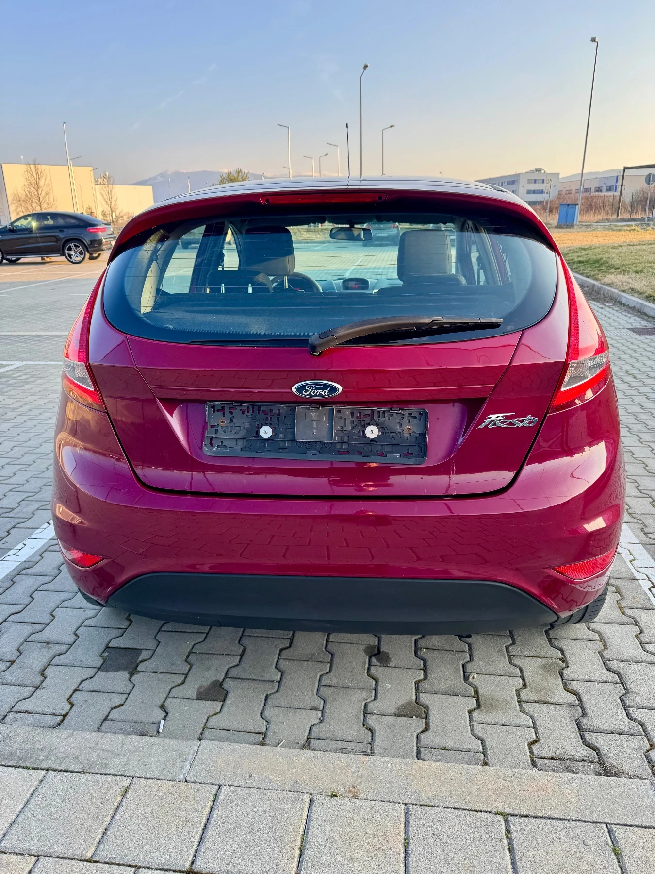 Ford Fiesta 163000km euro5, снимка 5 - Автомобили и джипове - 53742390