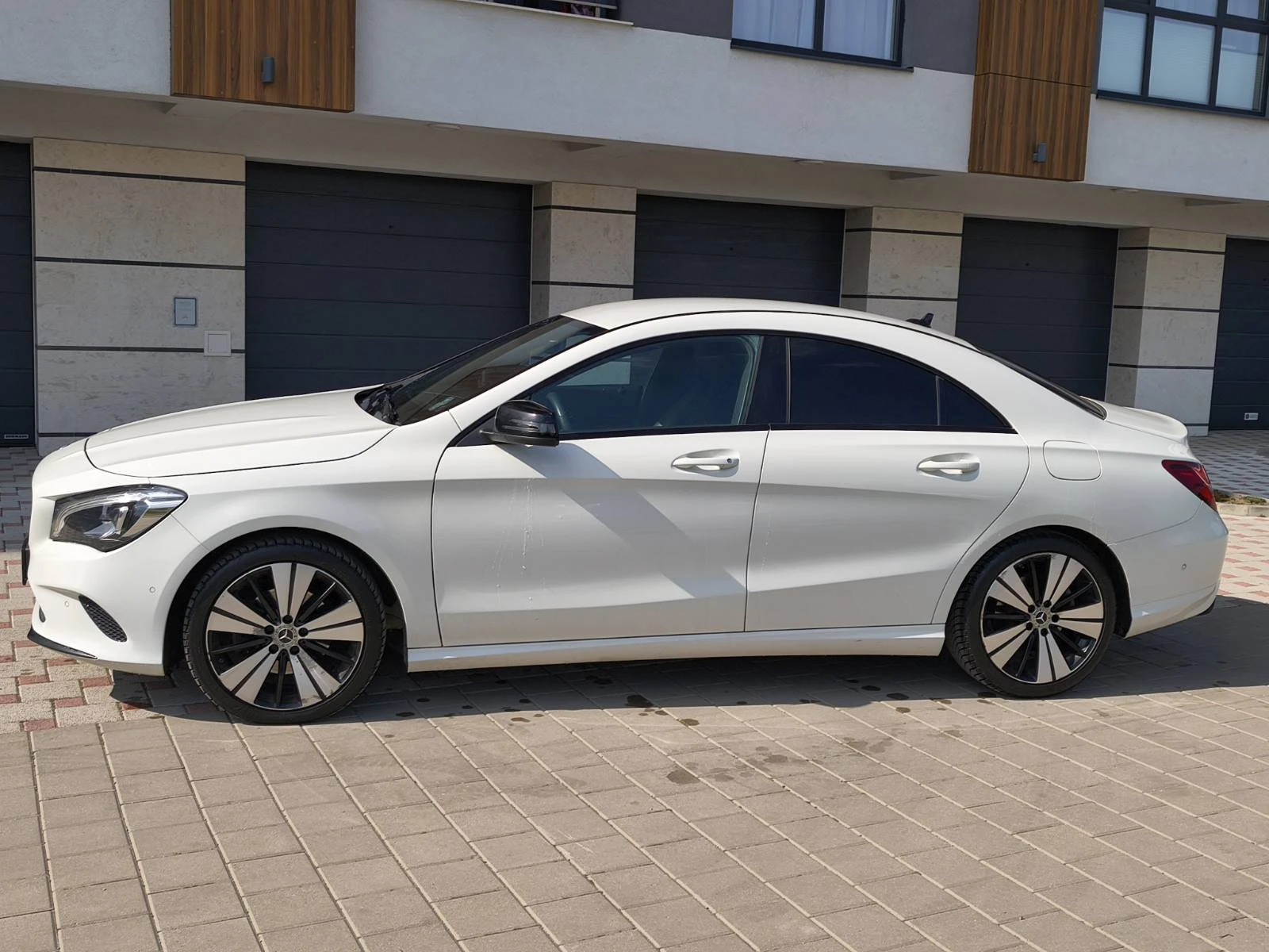Mercedes-Benz CLA 180 AUTOMATIC EURO6 B, снимка 3 - Автомобили и джипове - 53874210