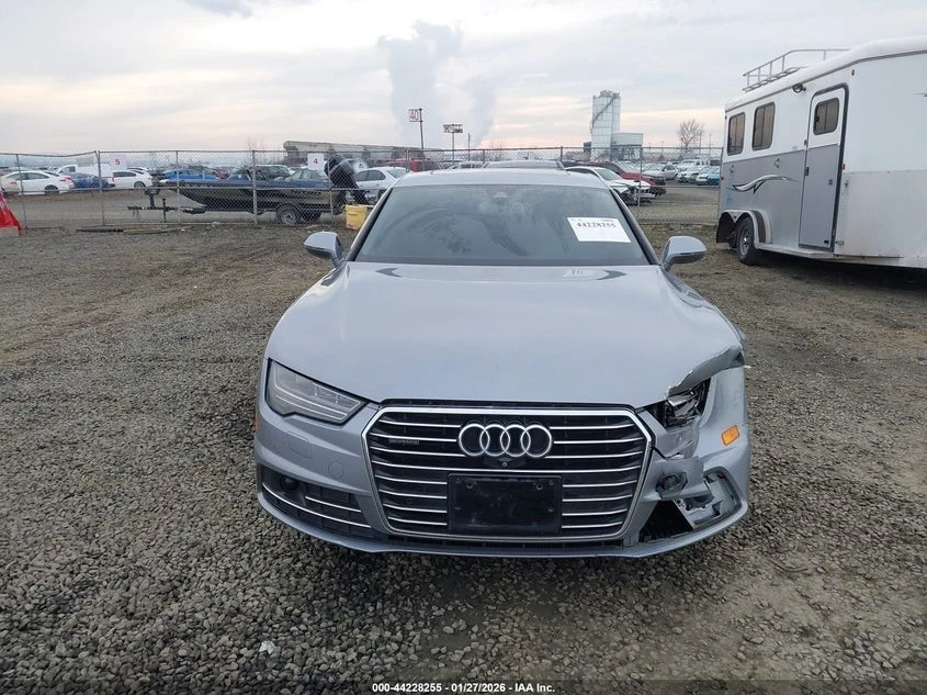 Audi A7 3.0T PREMIUM PLUS С РЕГИСТРАЦИЯ & АВТО КРЕДИТ , снимка 2 - Автомобили и джипове - 54030327