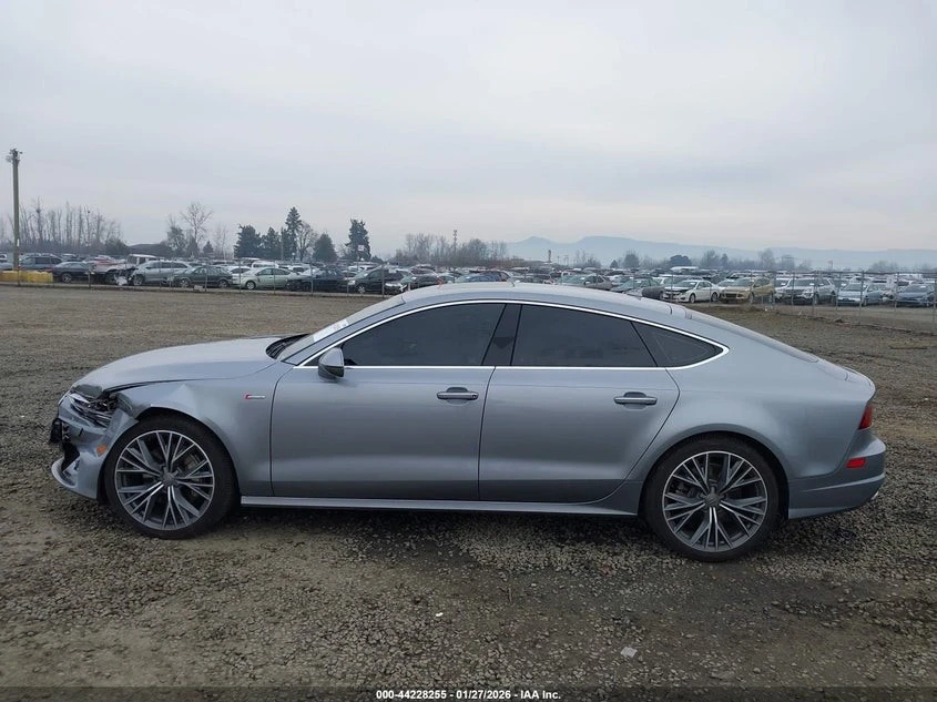 Audi A7 3.0T PREMIUM PLUS С РЕГИСТРАЦИЯ & АВТО КРЕДИТ , снимка 7 - Автомобили и джипове - 54030327