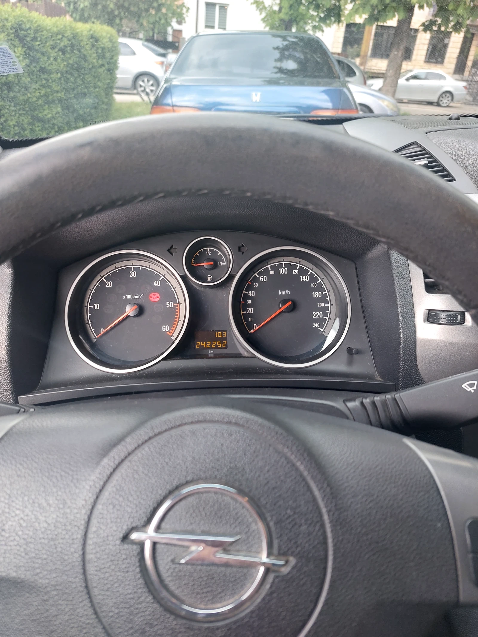 Opel Zafira B, снимка 10 - Автомобили и джипове - 54403573