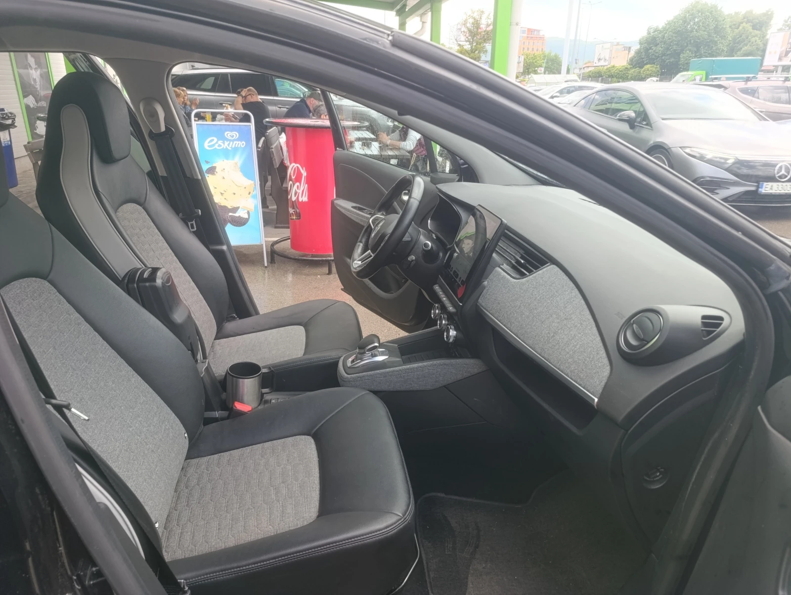Renault Zoe R135 CCS 92% SoH, снимка 11 - Автомобили и джипове - 54581886