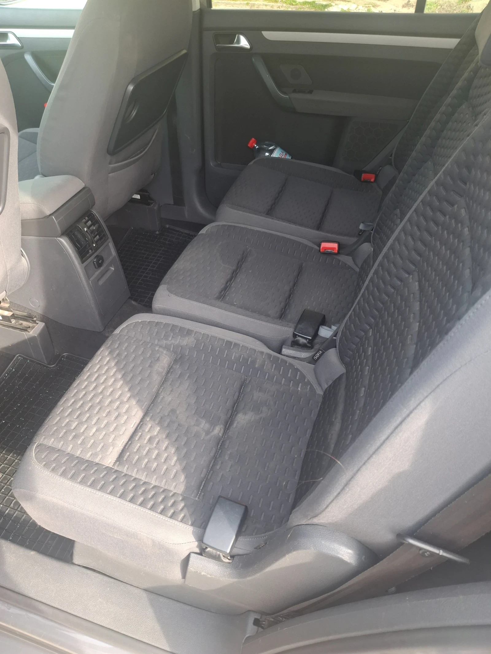 VW Touran 1.4 tsi , снимка 7 - Автомобили и джипове - 54747384