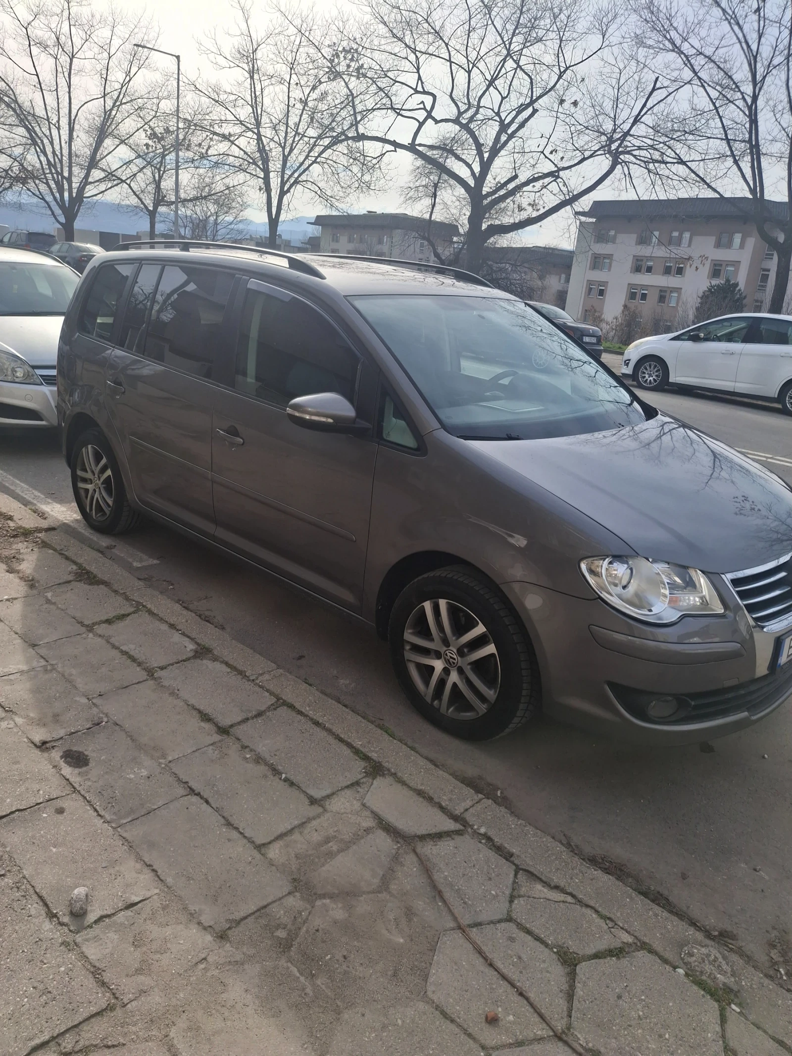 VW Touran 1.4 tsi , снимка 3 - Автомобили и джипове - 54747384