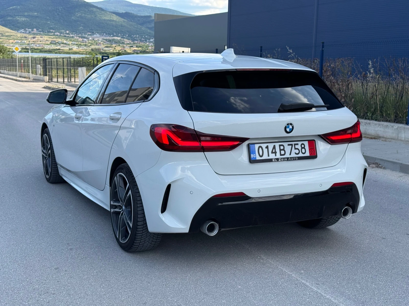 BMW 118 M PACKET / DISTRONIC / FULL-LED / 60.000 KM / ИСТ, снимка 6 - Автомобили и джипове - 55002614