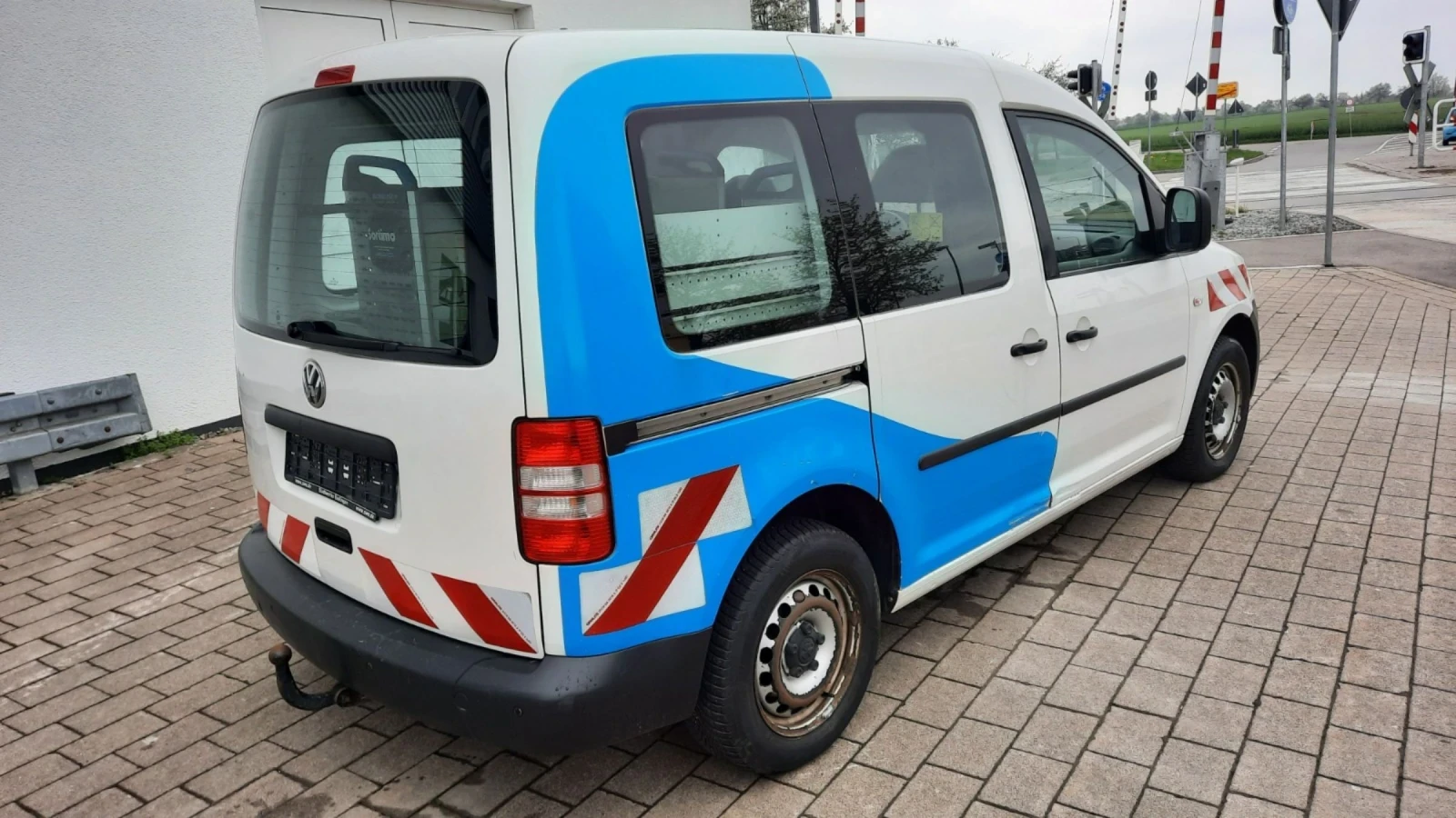VW Caddy 2.0 Метан Фабричен, снимка 4 - Автомобили и джипове - 55009431