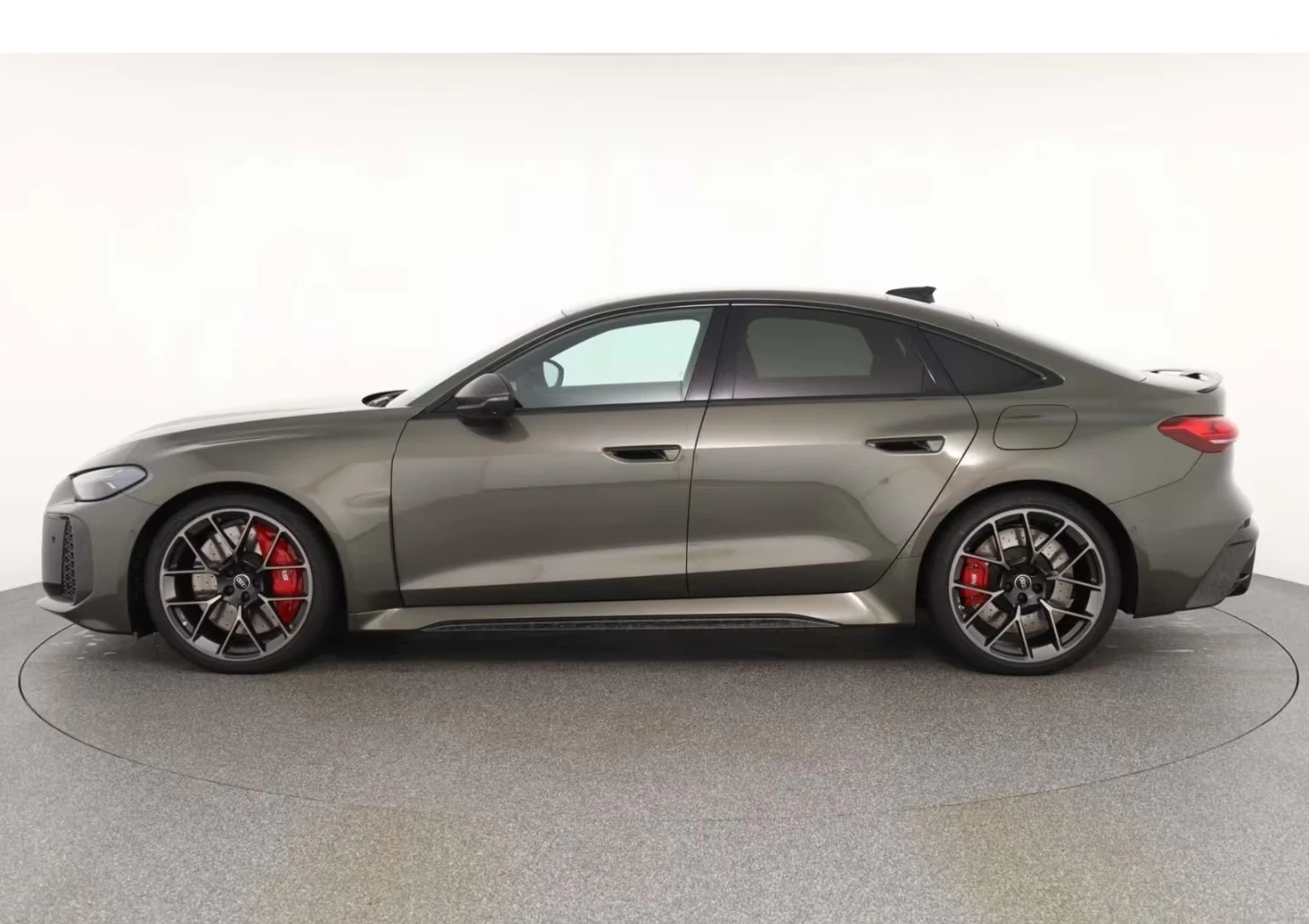 Audi Rs5 NEW 2026 / TECH PRO / B&O / HUD / 360 / MATRIX /, снимка 3 - Автомобили и джипове - 55068291