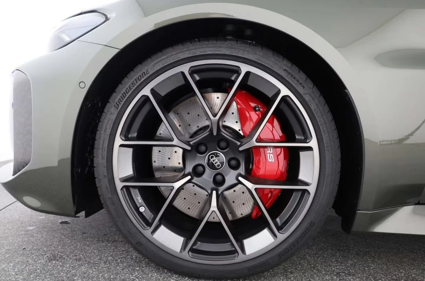 Audi Rs5 NEW 2026 / TECH PRO / B&O / HUD / 360 / MATRIX /, снимка 7 - Автомобили и джипове - 55068291