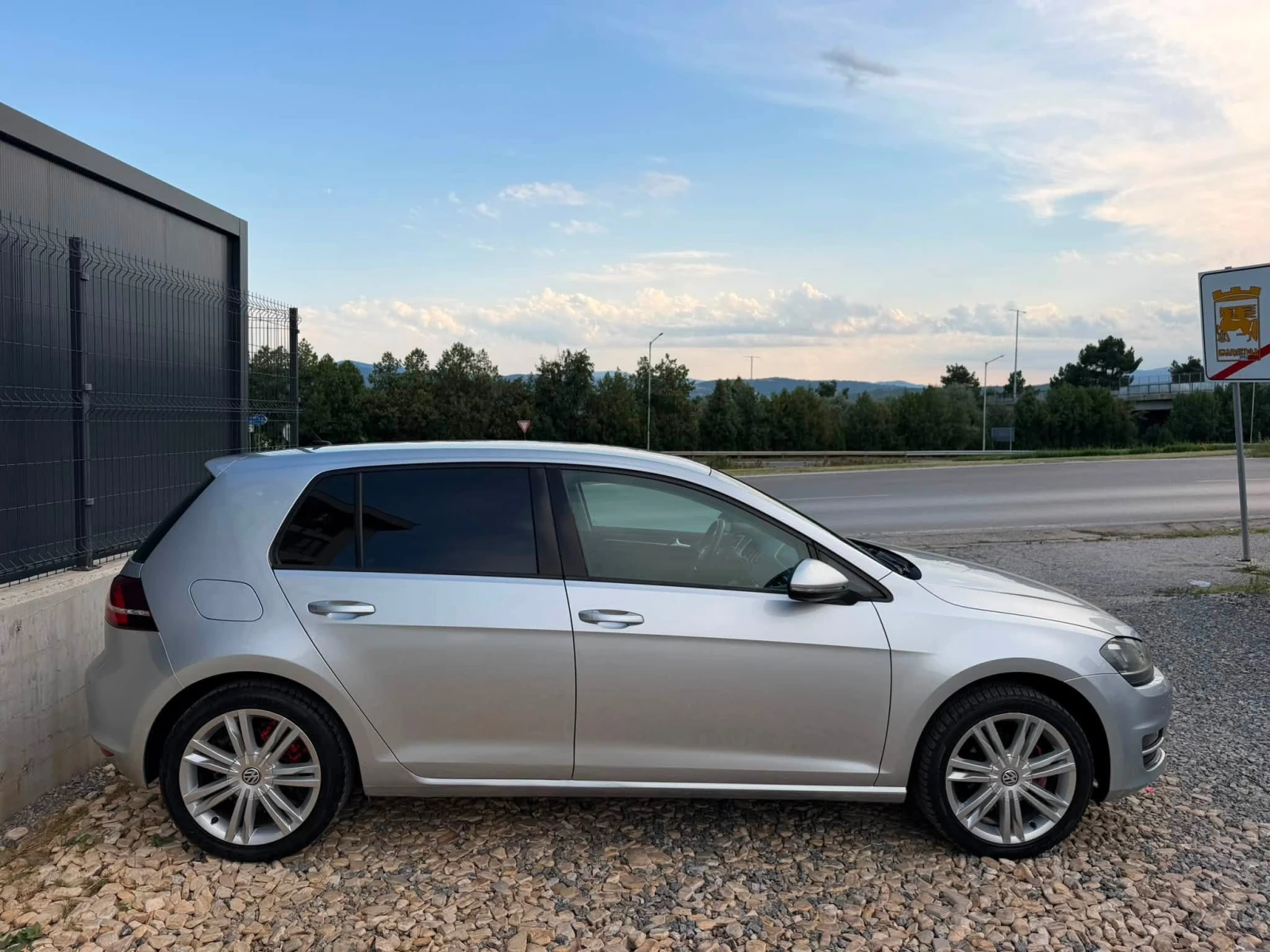 VW Golf 7/1.6TDI/105/DSG/HIGHLINE, снимка 4 - Автомобили и джипове - 55394063