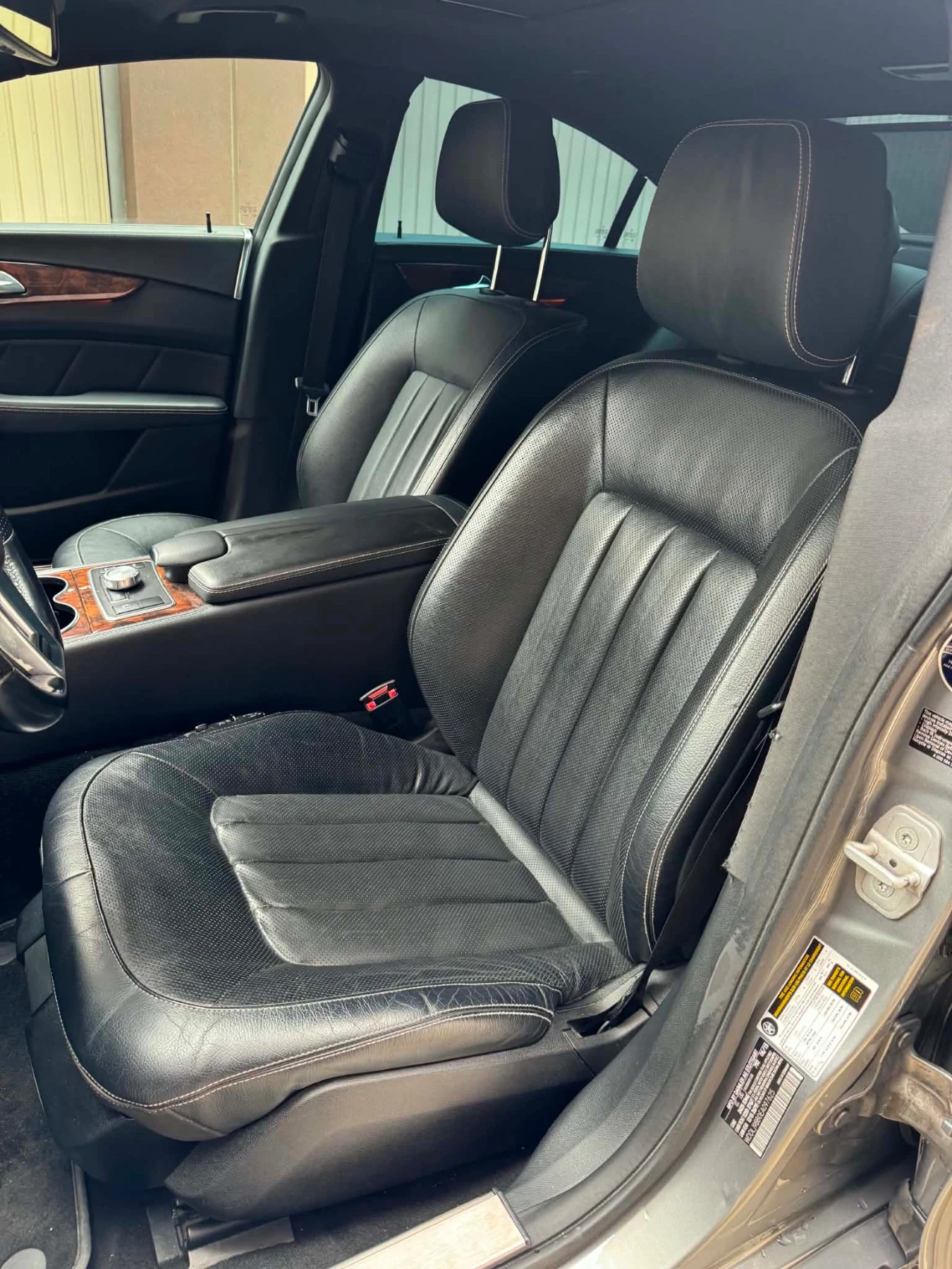 Mercedes-Benz CLS 500 4 Matic, снимка 13 - Автомобили и джипове - 55427784