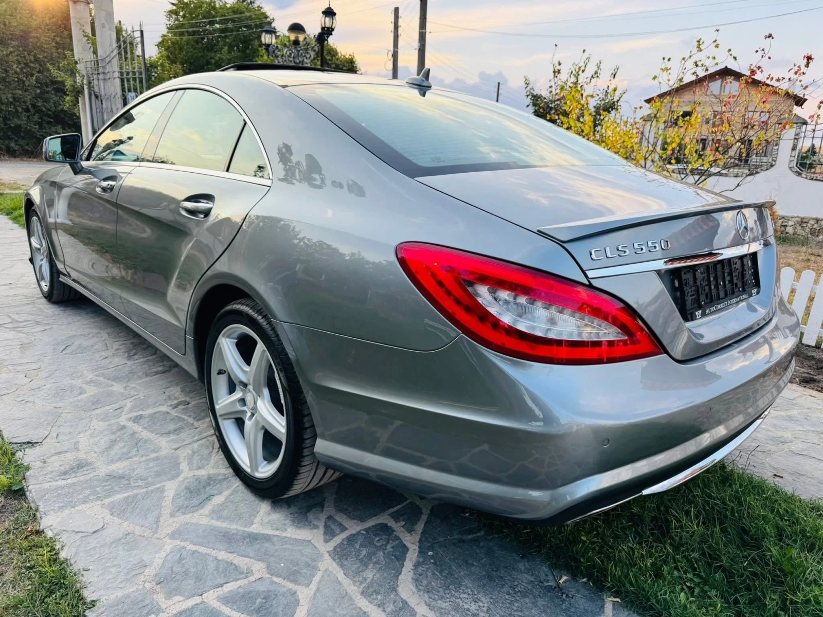 Mercedes-Benz CLS 500 4 Matic, снимка 5 - Автомобили и джипове - 55427784