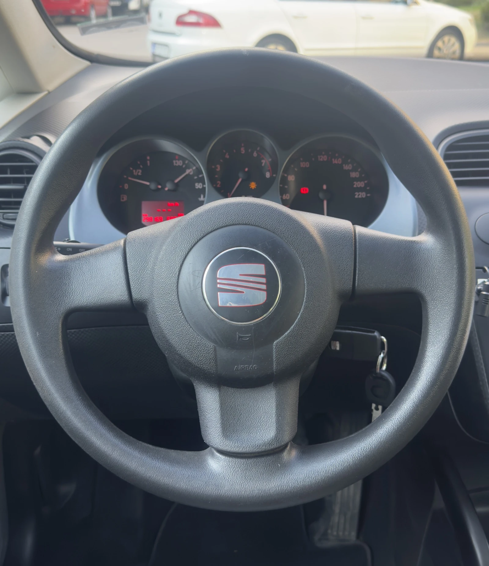 Seat Altea 1.6 * ����������� * �������� * ������ * ������ | Mobile.bg � ����������� 11