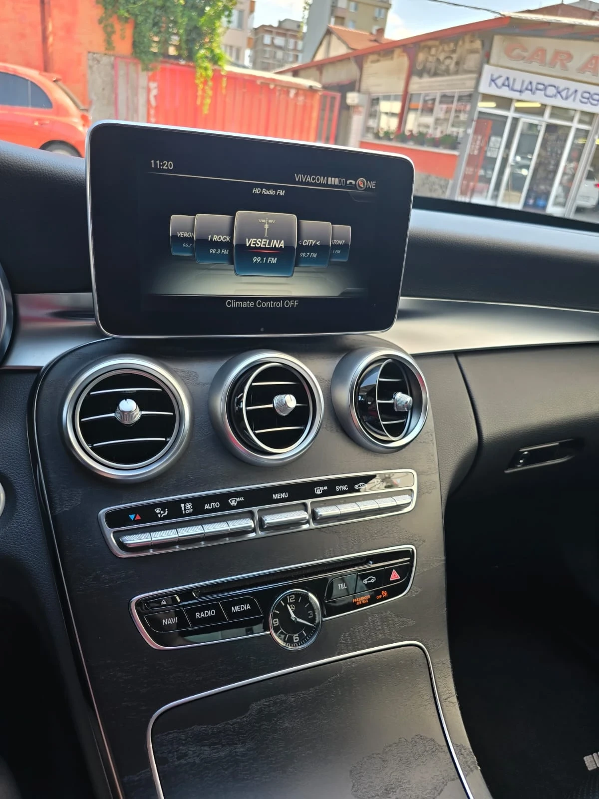 Mercedes-Benz C 300 4matic, снимка 6 - Автомобили и джипове - 55650842