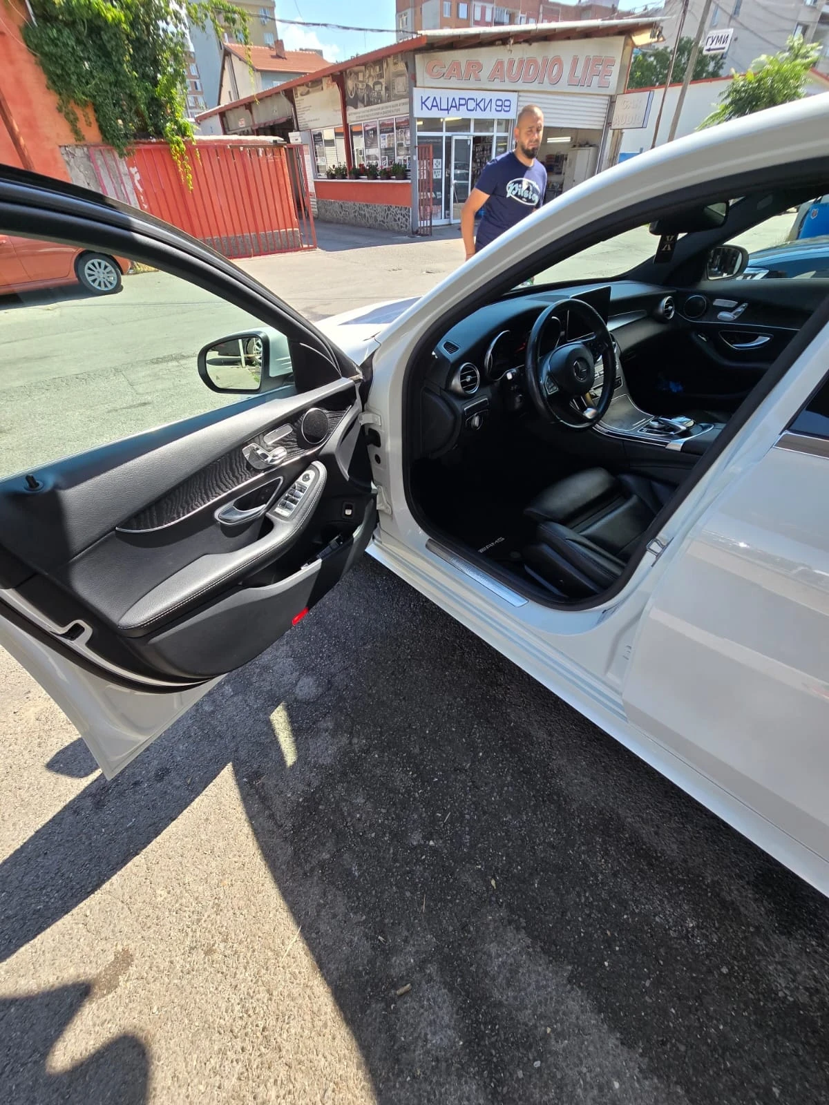 Mercedes-Benz C 300 4matic, снимка 11 - Автомобили и джипове - 55650842