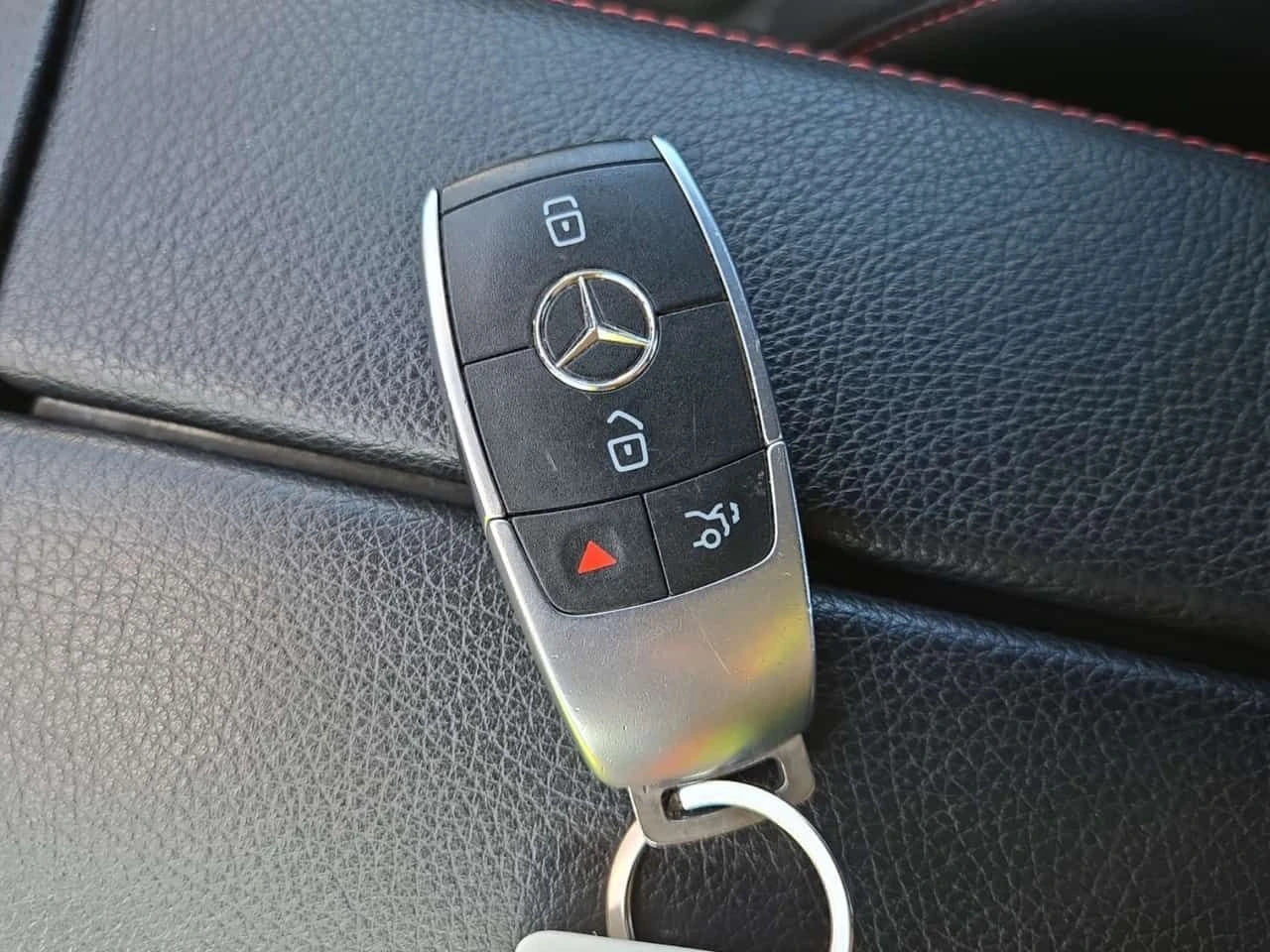 Mercedes-Benz A 220 АМГ Пакет/CARFAX /Кожа/Нави/Подгрев/Панорама, снимка 8 - Автомобили и джипове - 55711832