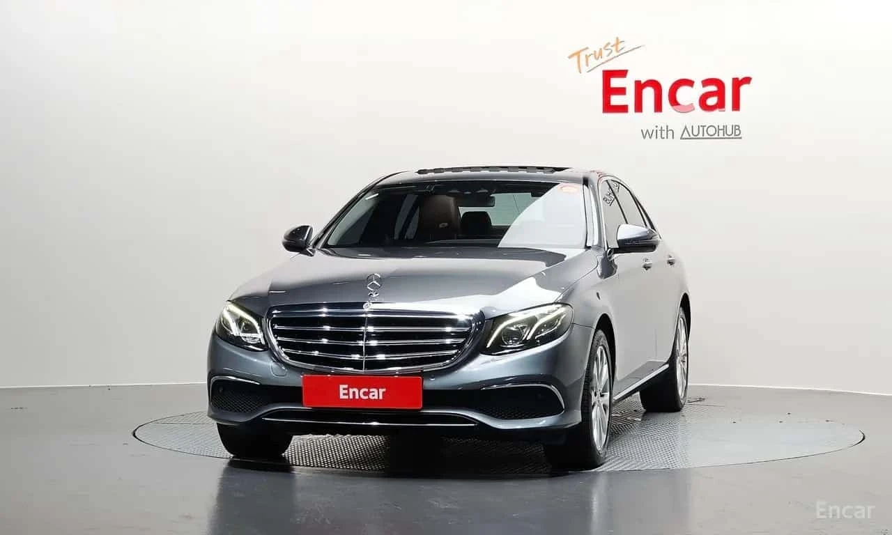 Mercedes-Benz E 220 * E220d 4MATIC Exclusive * АВТОКРЕДИТ * , снимка 3 - Автомобили и джипове - 56193773