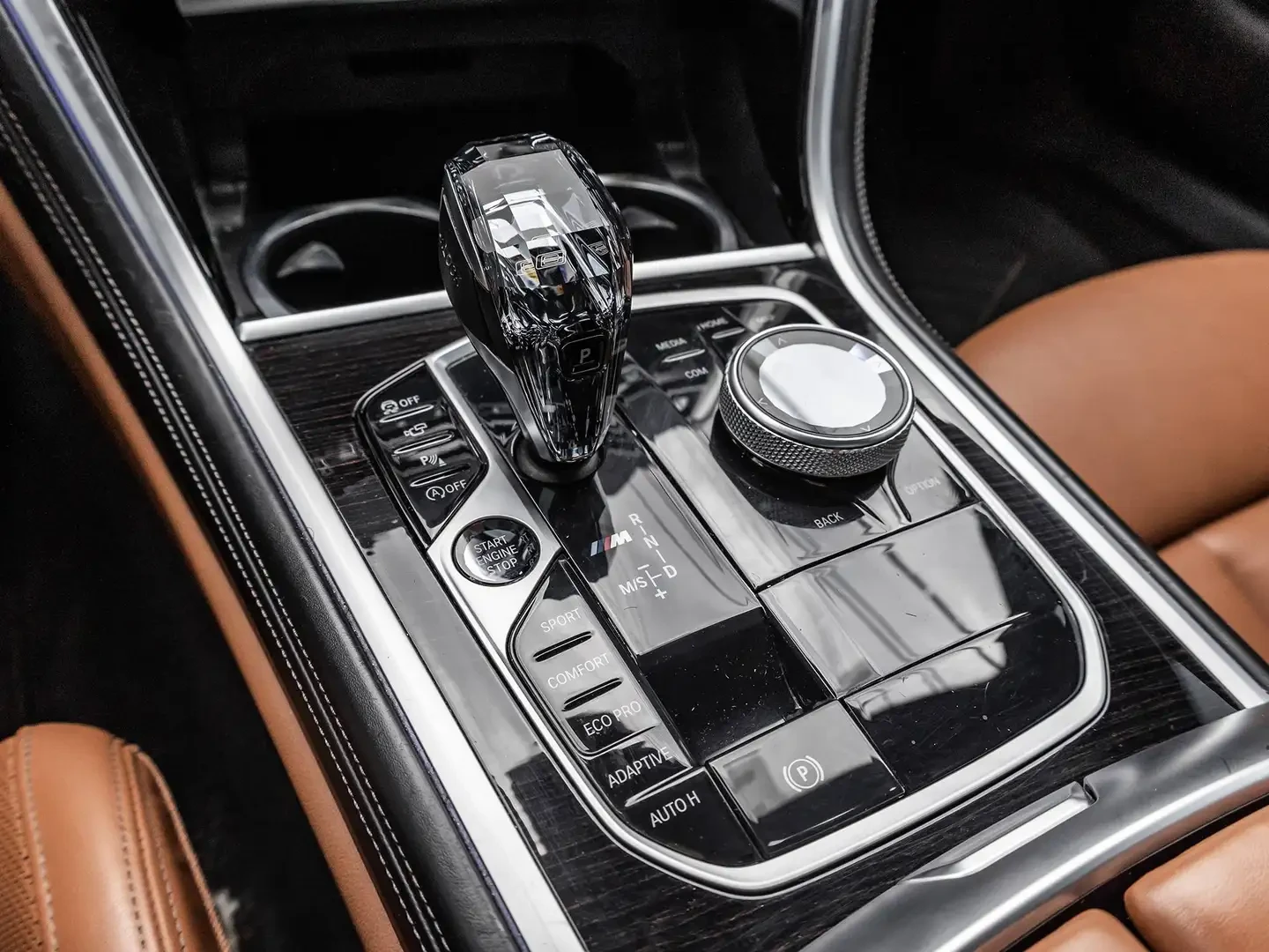 BMW 850 M* SPORT* COUPE* HARMON* KARDON* �����* 360������* | Mobile.bg � ����������� 12