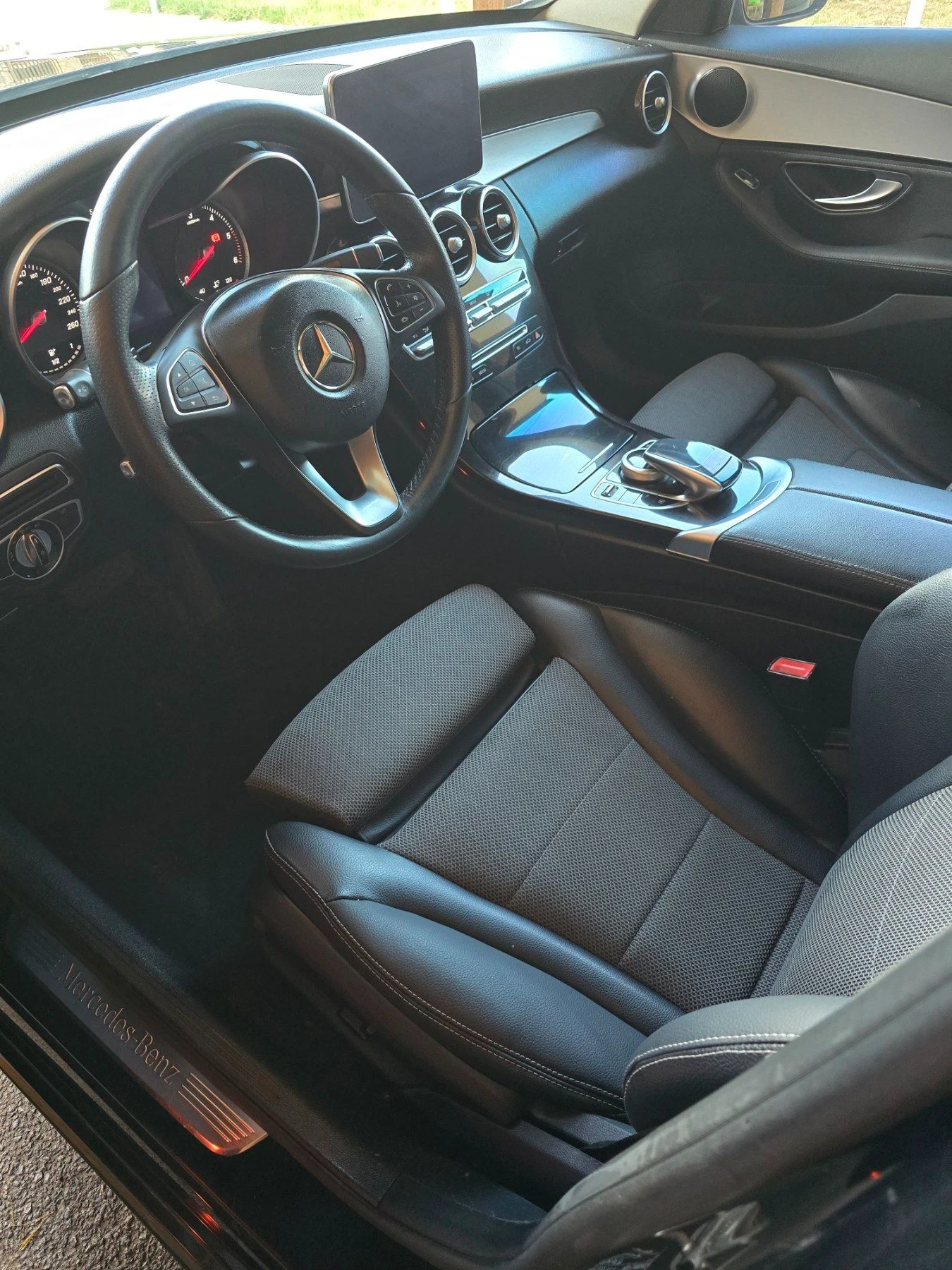 Mercedes-Benz C 220 2.2 , снимка 6 - Автомобили и джипове - 56480950