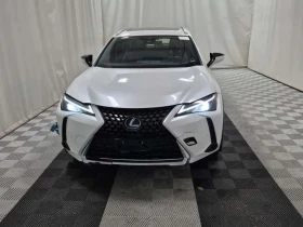 Lexus UX, снимка 2