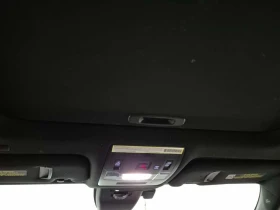 Lexus UX, снимка 13