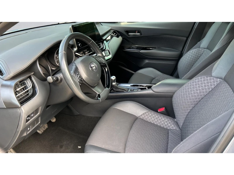 Toyota C-HR Месечна вноска от 490 лв., снимка 15 - Автомобили и джипове - 52152355