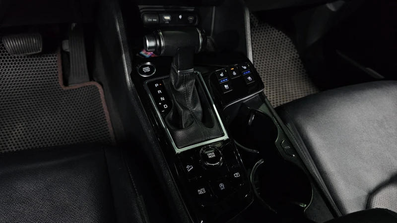 Kia Sportage 2.0 2WD PRESTIGE, снимка 9 - Автомобили и джипове - 52469605