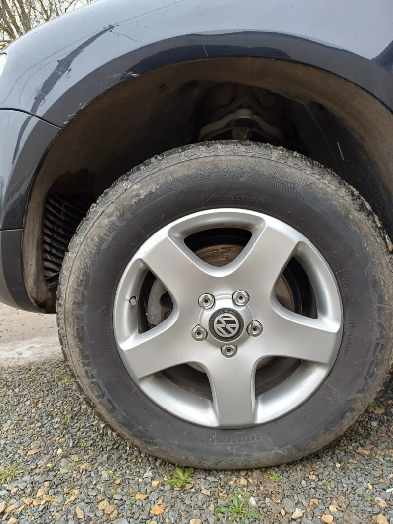 VW Touareg, снимка 11 - Автомобили и джипове - 52919439