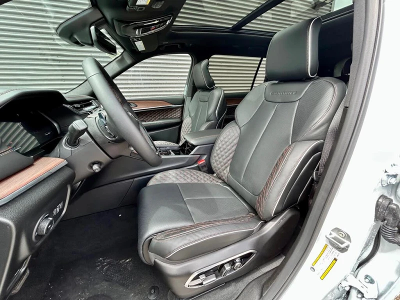 Jeep Grand cherokee Summit* 4WD* АвтоКредит* (ЦЕНА ДО БГ), снимка 8 - Автомобили и джипове - 53329027