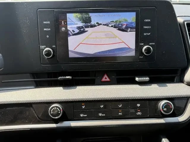 Kia Sportage / LX / FWD / CARAFAX / БЕЗ ПЪРВОНАЧАЛНА ВНОСКА, снимка 11 - Автомобили и джипове - 53298886