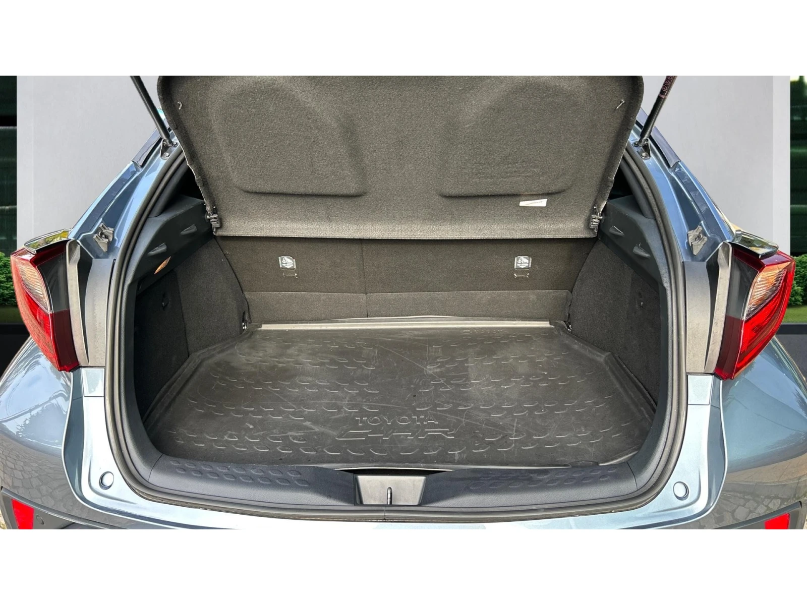 Toyota C-HR    490 . | Mobile.bg   13