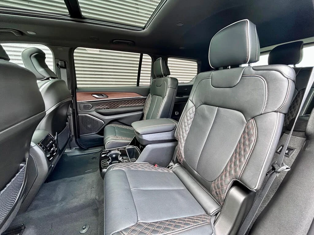 Jeep Grand cherokee Summit* 4WD* АвтоКредит* (ЦЕНА ДО БГ) - изображение 9