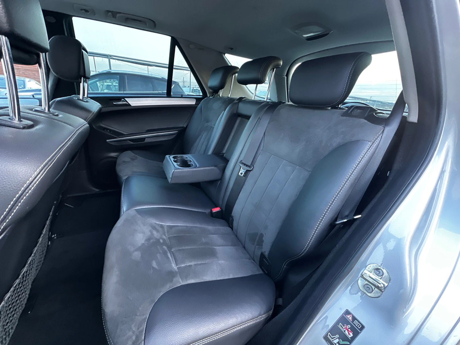 Mercedes-Benz ML 350 i 272к.с ГАЗ, снимка 14 - Автомобили и джипове - 53978772