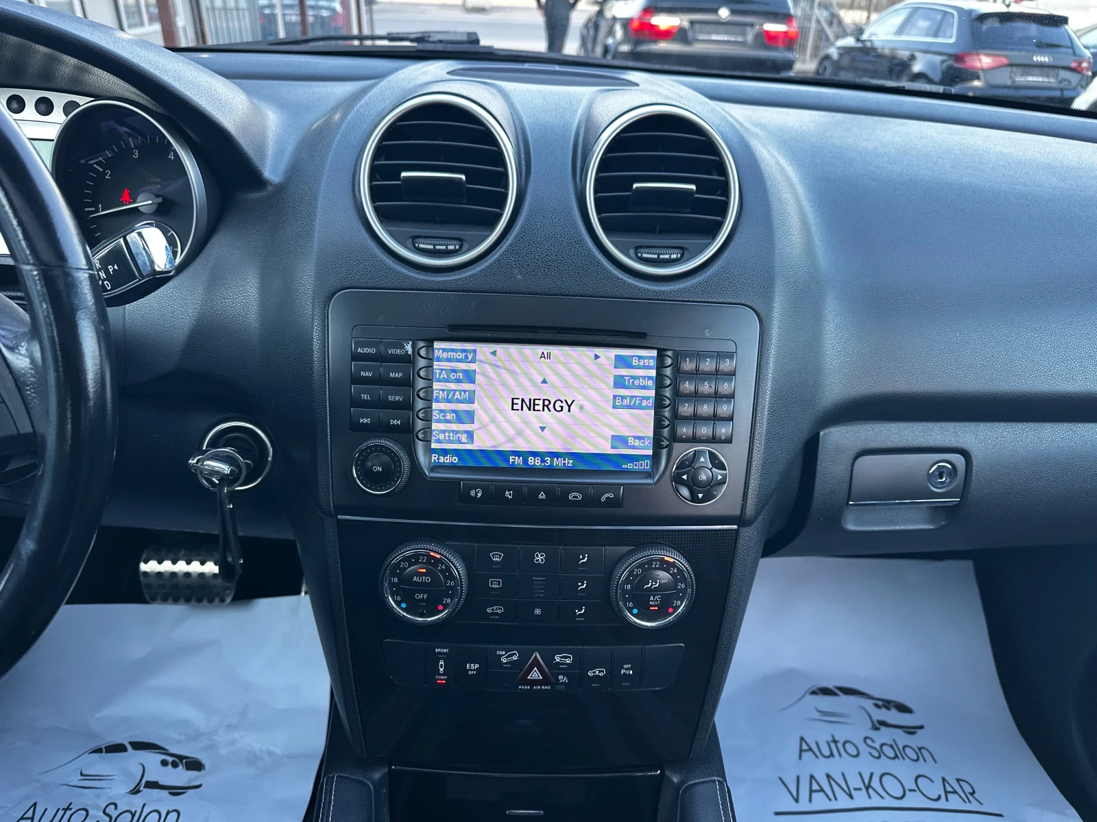 Mercedes-Benz ML 350 i 272к.с ГАЗ, снимка 12 - Автомобили и джипове - 53978772