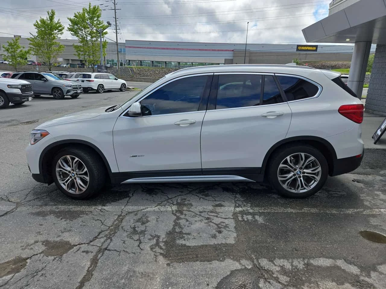 BMW X1 * xDrive28i * CARFAX * ЦЕНА ДО БГ, снимка 4 - Автомобили и джипове - 55049722