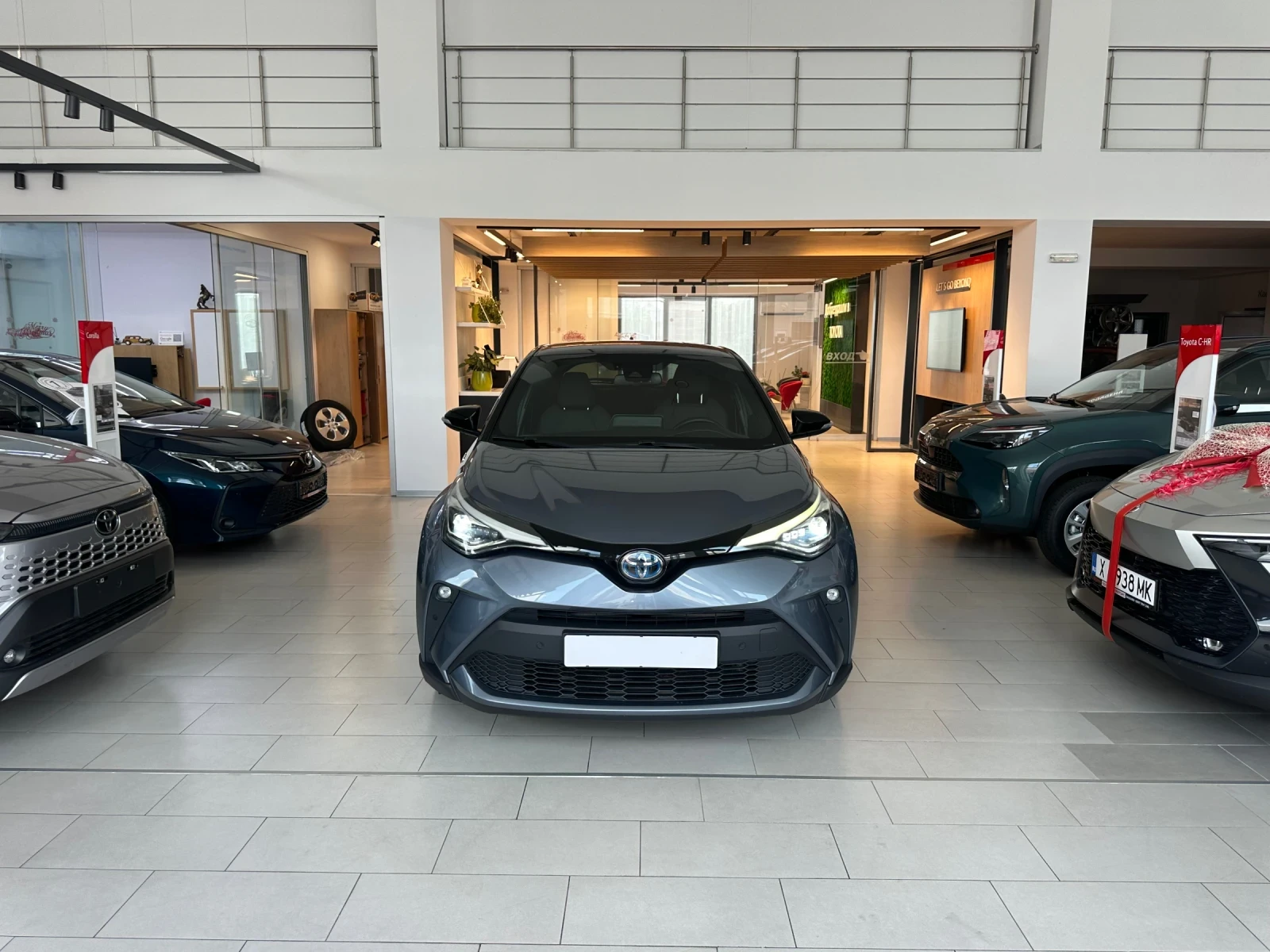 Toyota C-HR 2.0* Bitone