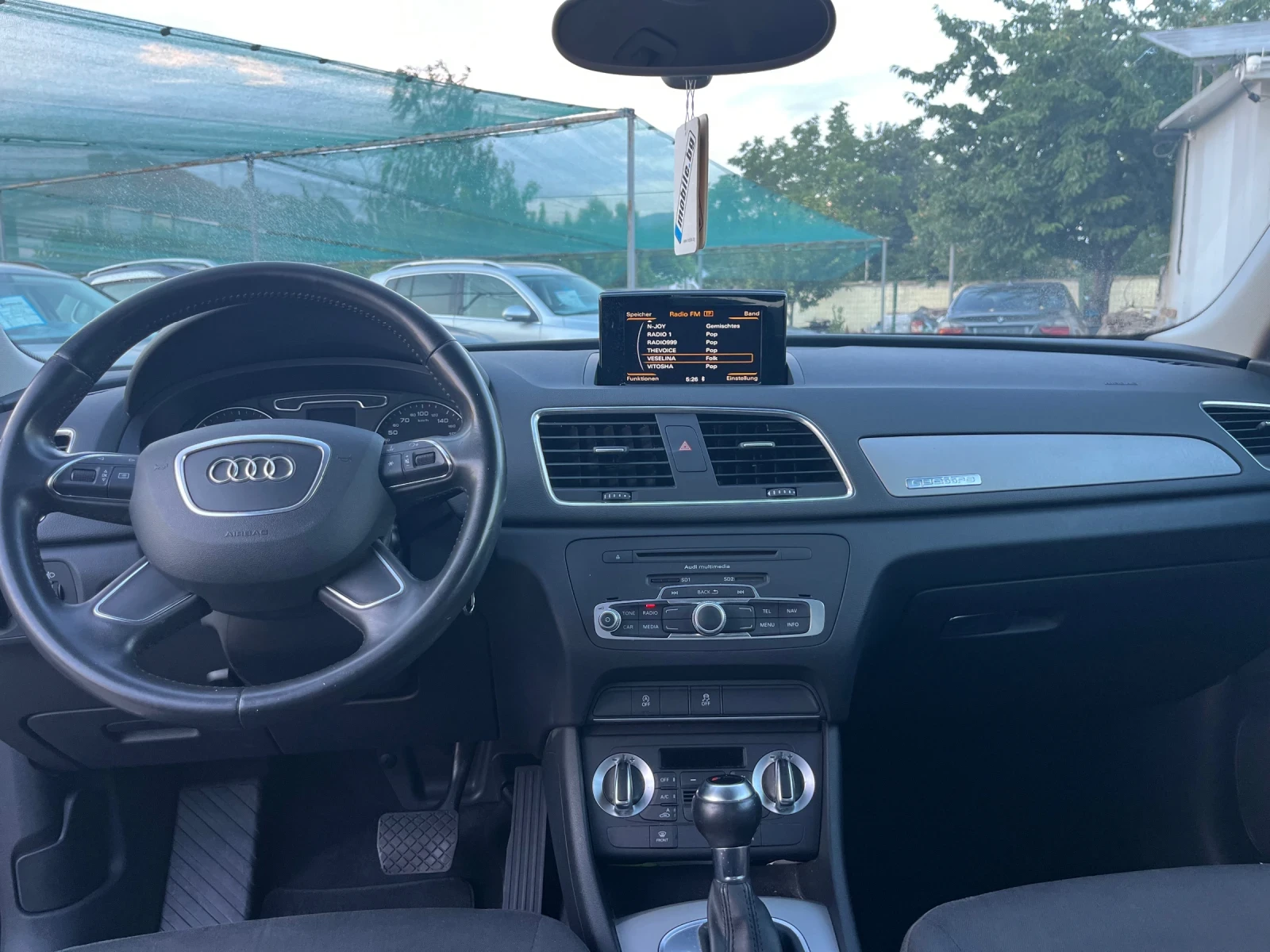 Audi Q3 2.0TDI Quattro, снимка 9 - Автомобили и джипове - 55343939