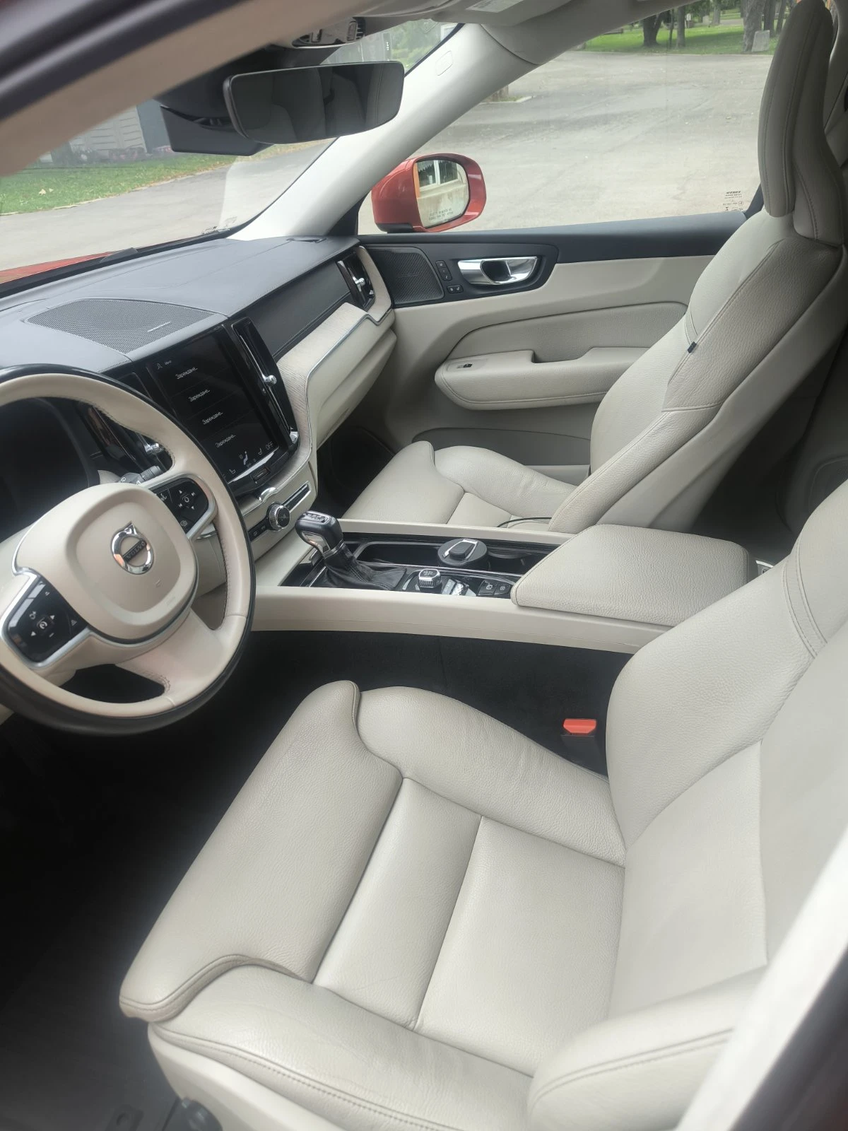 Volvo XC60 INSCRIPTION T5 FWD , снимка 9 - Автомобили и джипове - 55530694