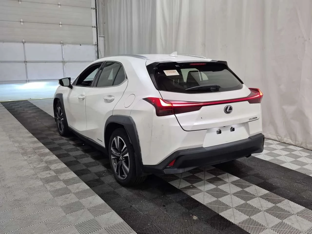 Lexus UX | Mobile.bg � ����������� 5