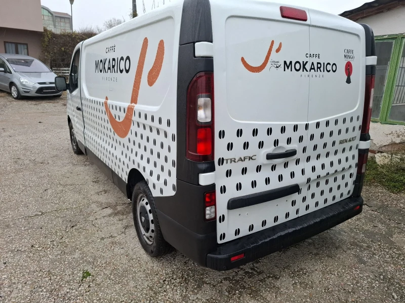 Renault Trafic 1.6 Trafic, средна база, снимка 6 - Бусове и автобуси - 48444191