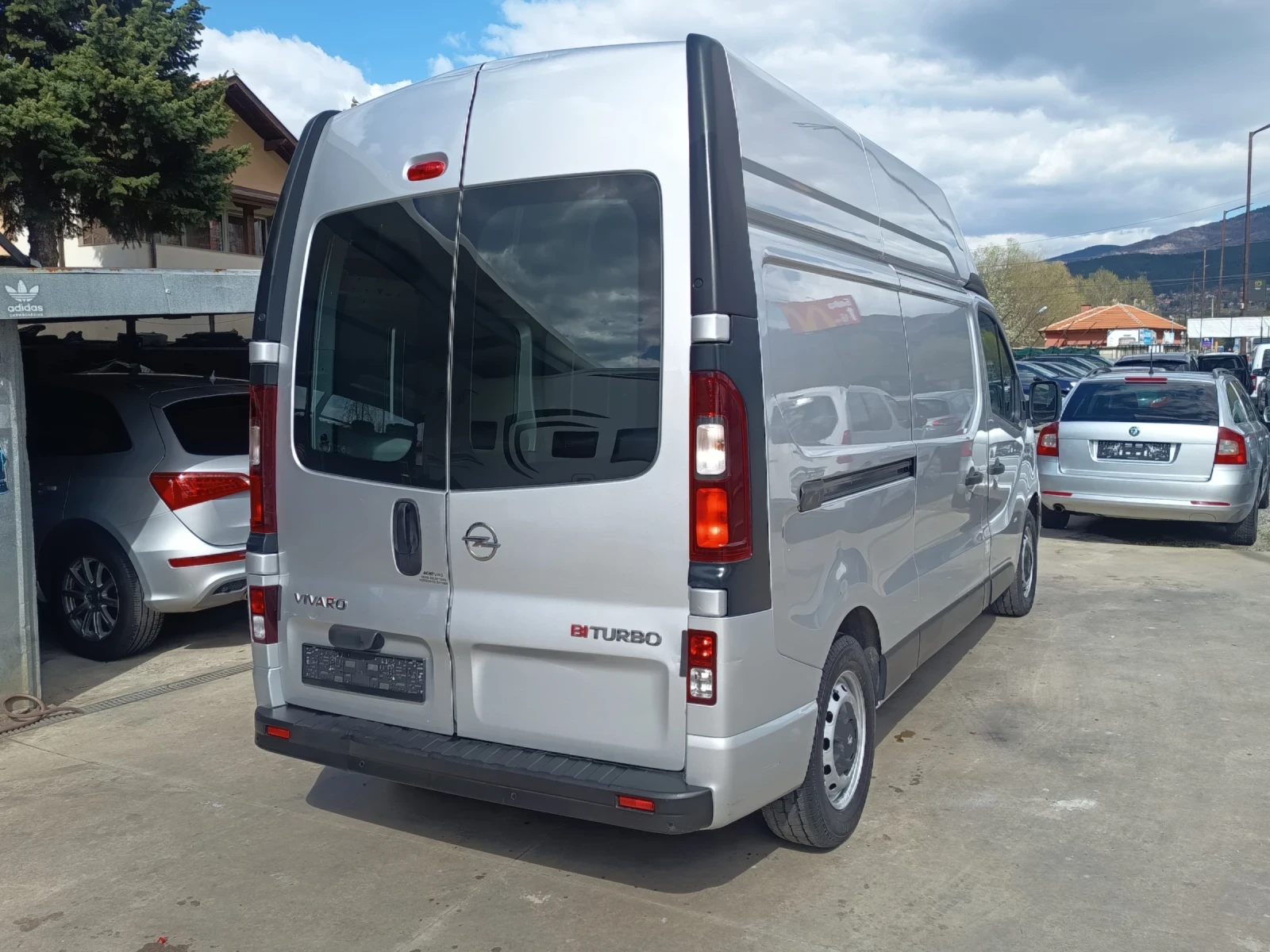 Opel Vivaro 1.6crdi, снимка 4 - Бусове и автобуси - 54305256