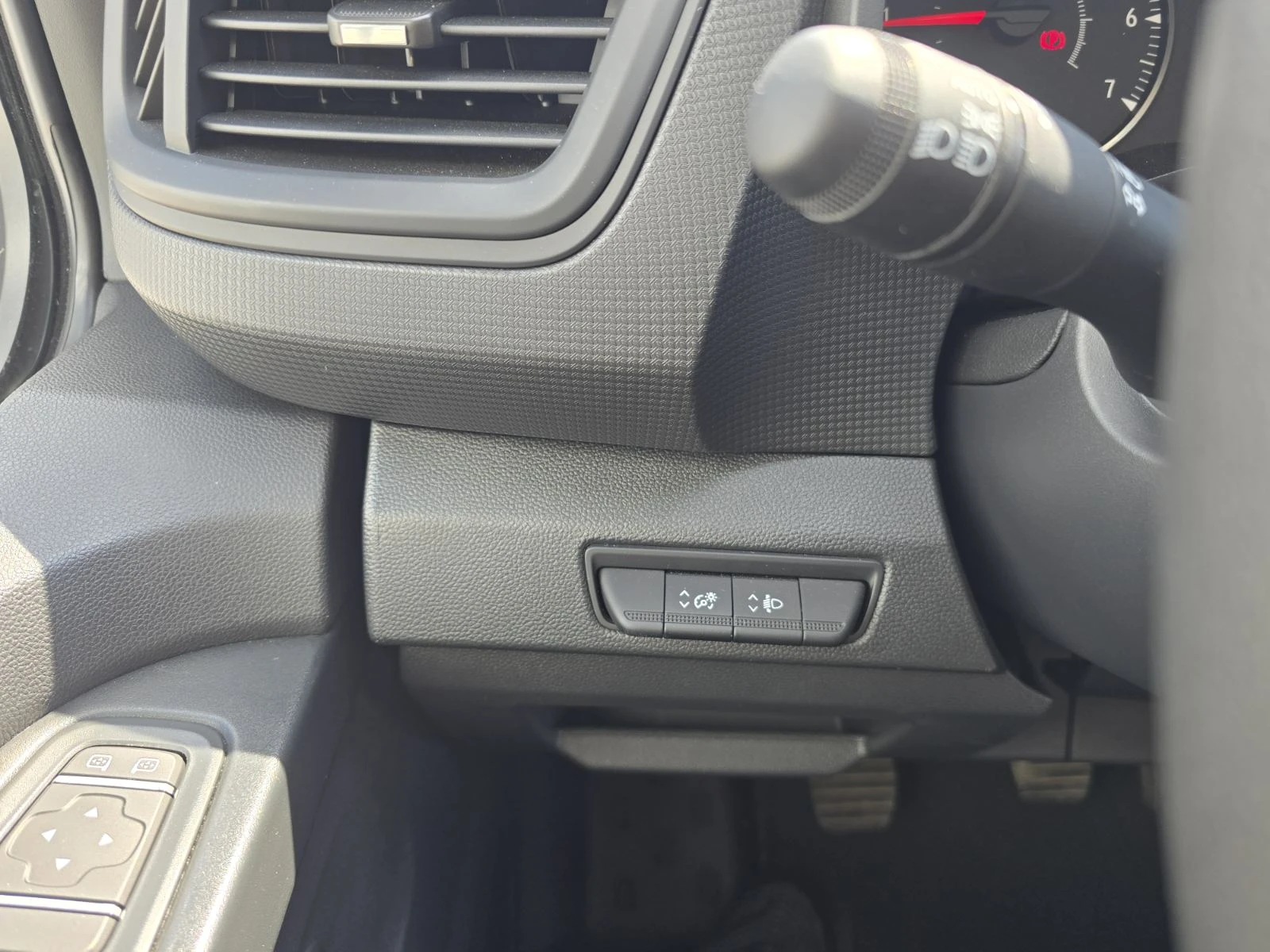 Renault Trafic 2.0 dCi 110hp 8+ 1, снимка 10 - Бусове и автобуси - 55931662