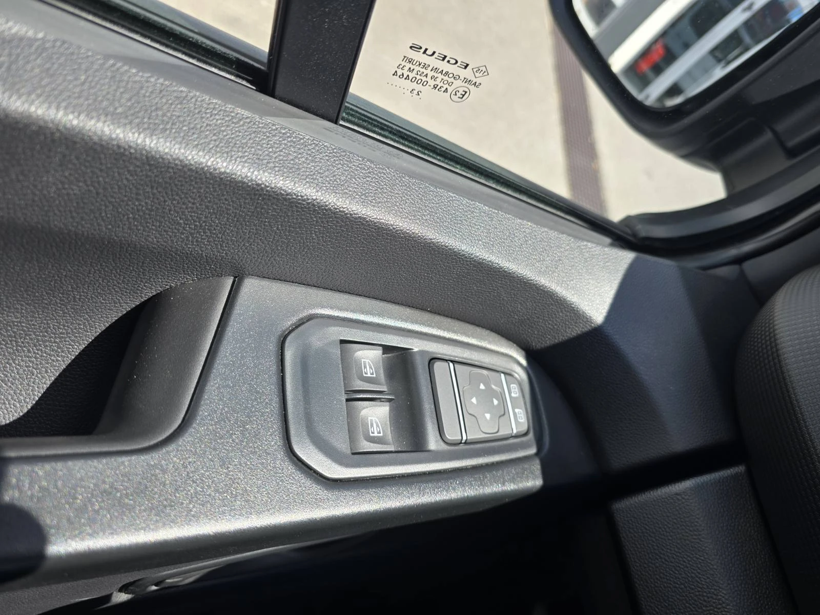 Renault Trafic 2.0 dCi 110hp 8+ 1, снимка 11 - Бусове и автобуси - 55931662