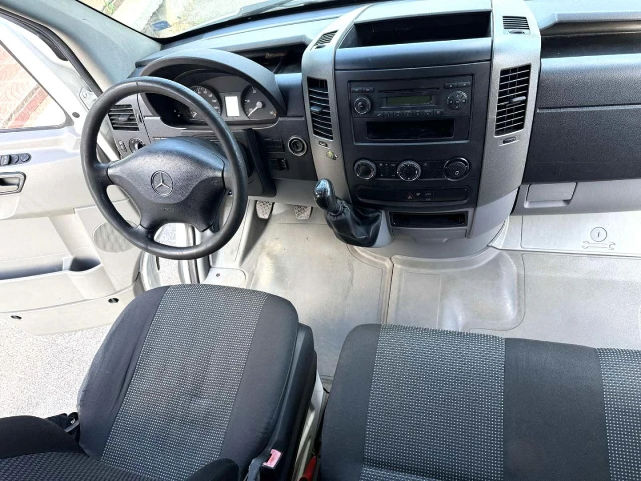 Mercedes-Benz Sprinter 313 CDI, снимка 9 - Бусове и автобуси - 56254359